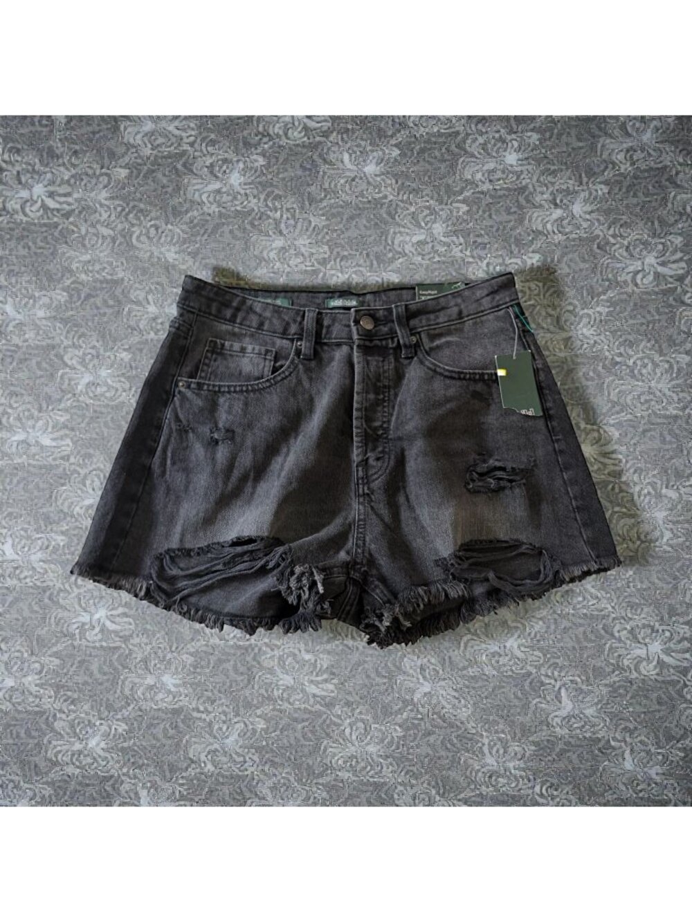 WILD FABLE Black Denim High Rise 2.5" Shorts Size US 8 NEW NWT